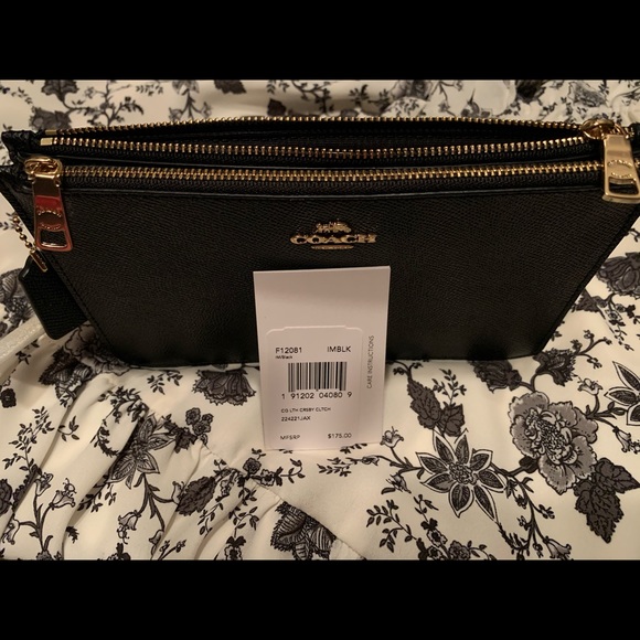 Coach black cross grain wristlet - Picture 5 of 5